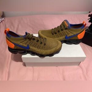 Nike Flyknit Racer 2 “Golden Beige” Size 9 – Authentic / Very Clean Pair